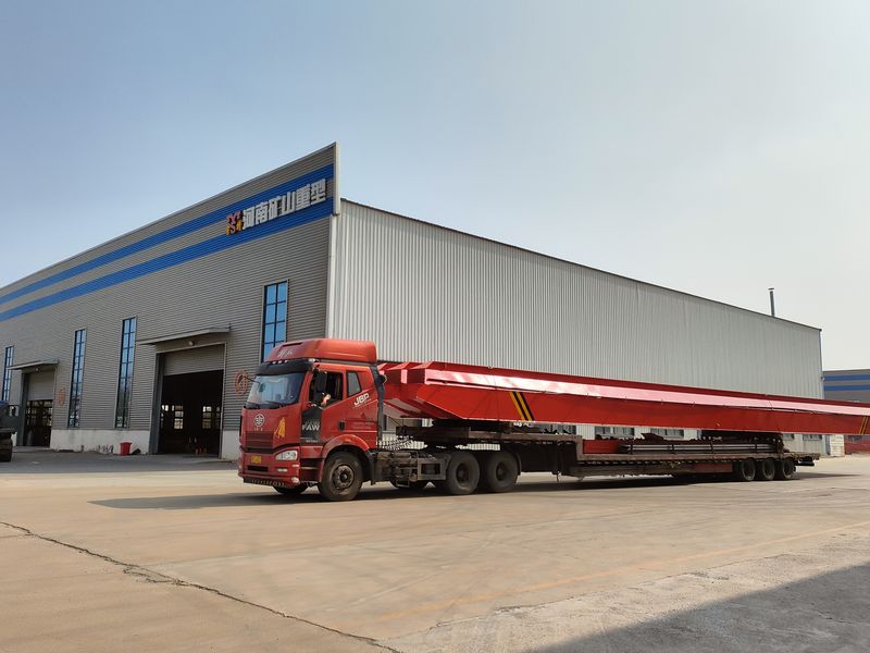 4臺(tái)電動(dòng)單梁起重機(jī)，LD10t-26.53m，發(fā)往浙江交付客戶使用。