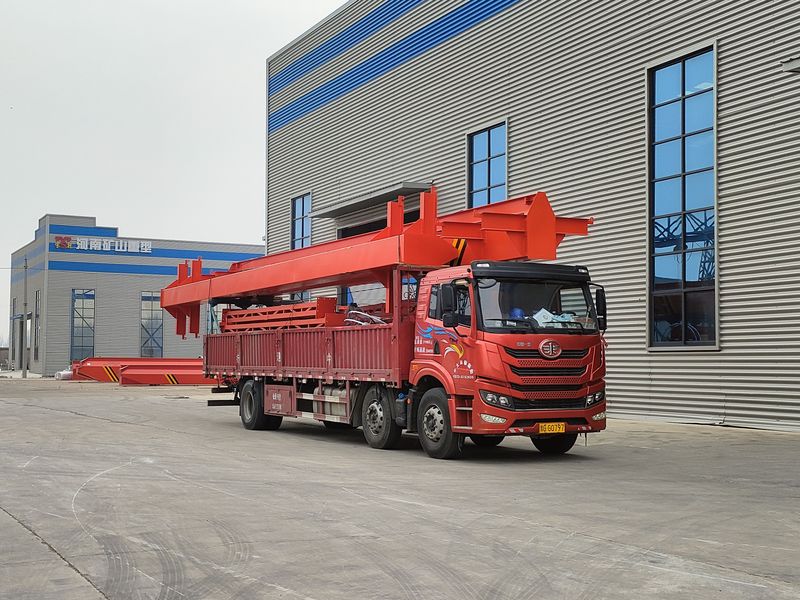 2臺(tái)電動(dòng)葫蘆門式起重機(jī) MHxh10t—13m 發(fā)往河南焦作交付客戶使用。
