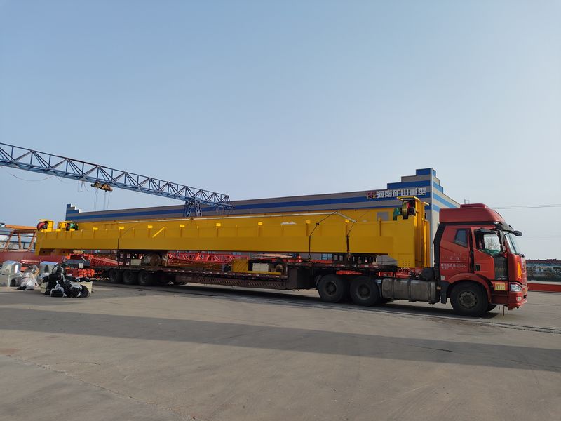 通用橋式起重機(jī)  QD32/5t—25.5m  制作完成，發(fā)往河南洛陽交付客戶使用