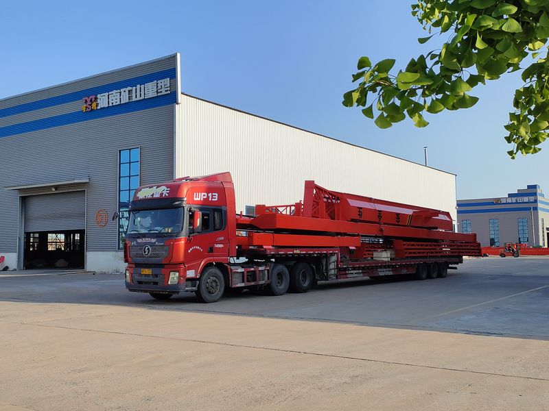 電動(dòng)葫蘆門(mén)式起重機(jī) 2臺(tái) MHxh10t—25m 外懸5/5m MHxh5t—23m 外懸4.5/4.5m 制作完成，發(fā)往青海交付客戶使用